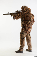  Photos Frankie Perry Army Sniper KSK Germany Poses aiming gun standing whole body 0003.jpg